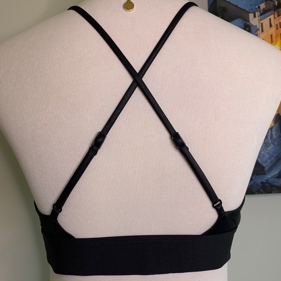 Victoria’s Secret Unlined Soft Wireless Lounge Bra - Picture 6 of 8